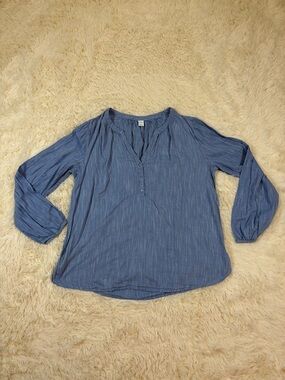 Old Navy Women’s Blue Top